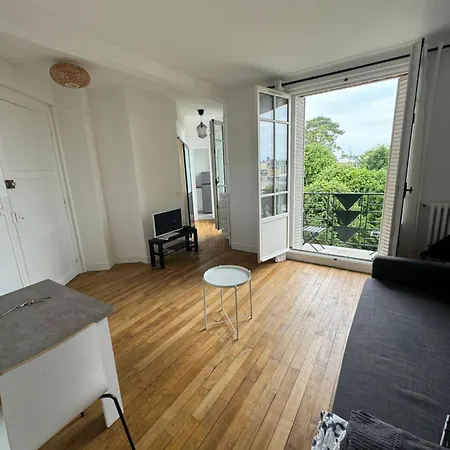 Studio Proche Chateau 아파트