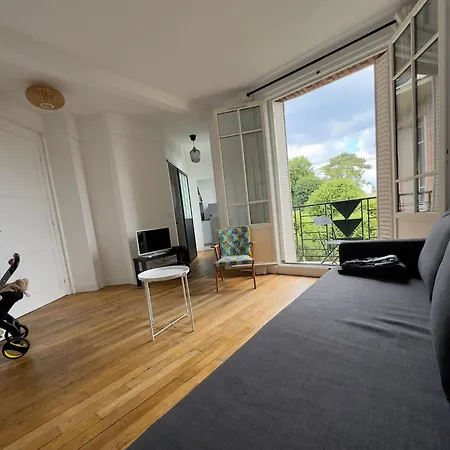 Studio Proche Chateau 아파트