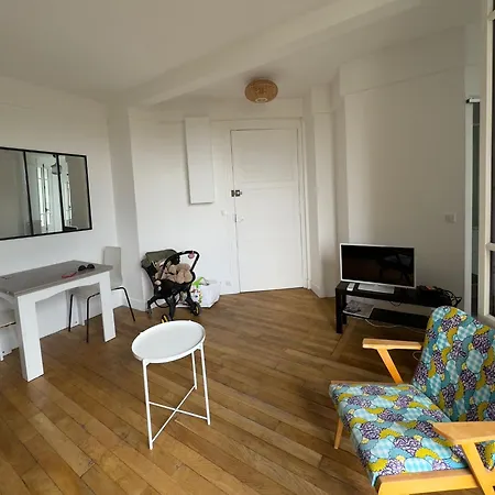 아파트 Studio Proche Chateau 베흑사이으