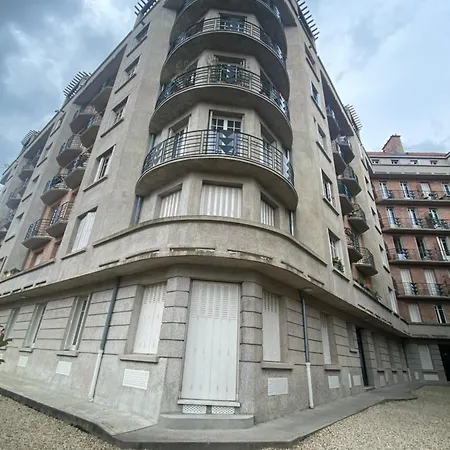 Studio Proche Chateau